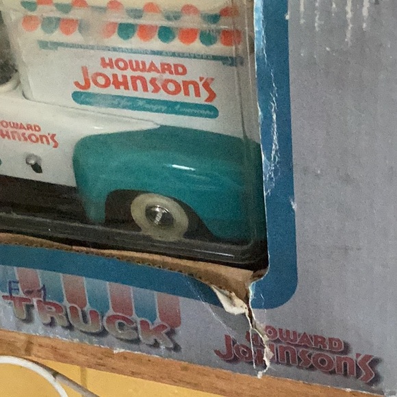 π¨ Deadstock 1948 Ford F1 ICE CREAM TRUCK Howard Johnsonβs NIB - Picture 3 of 16